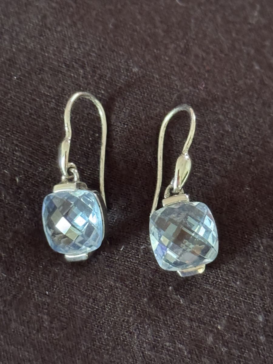 Boucles d'oreille: Ohrringe Silber mit Blautopas neu – Neuf avec emballage d'origine à Albligen par Harmonika55
