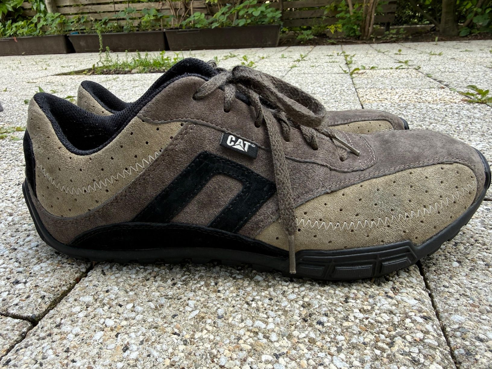 Caterpillar Scarpe da uomo: Arbeitsschuhe Caterpillar Gr. 43 Schuhe – Usato da Winterthur venduto da tim_cl8x