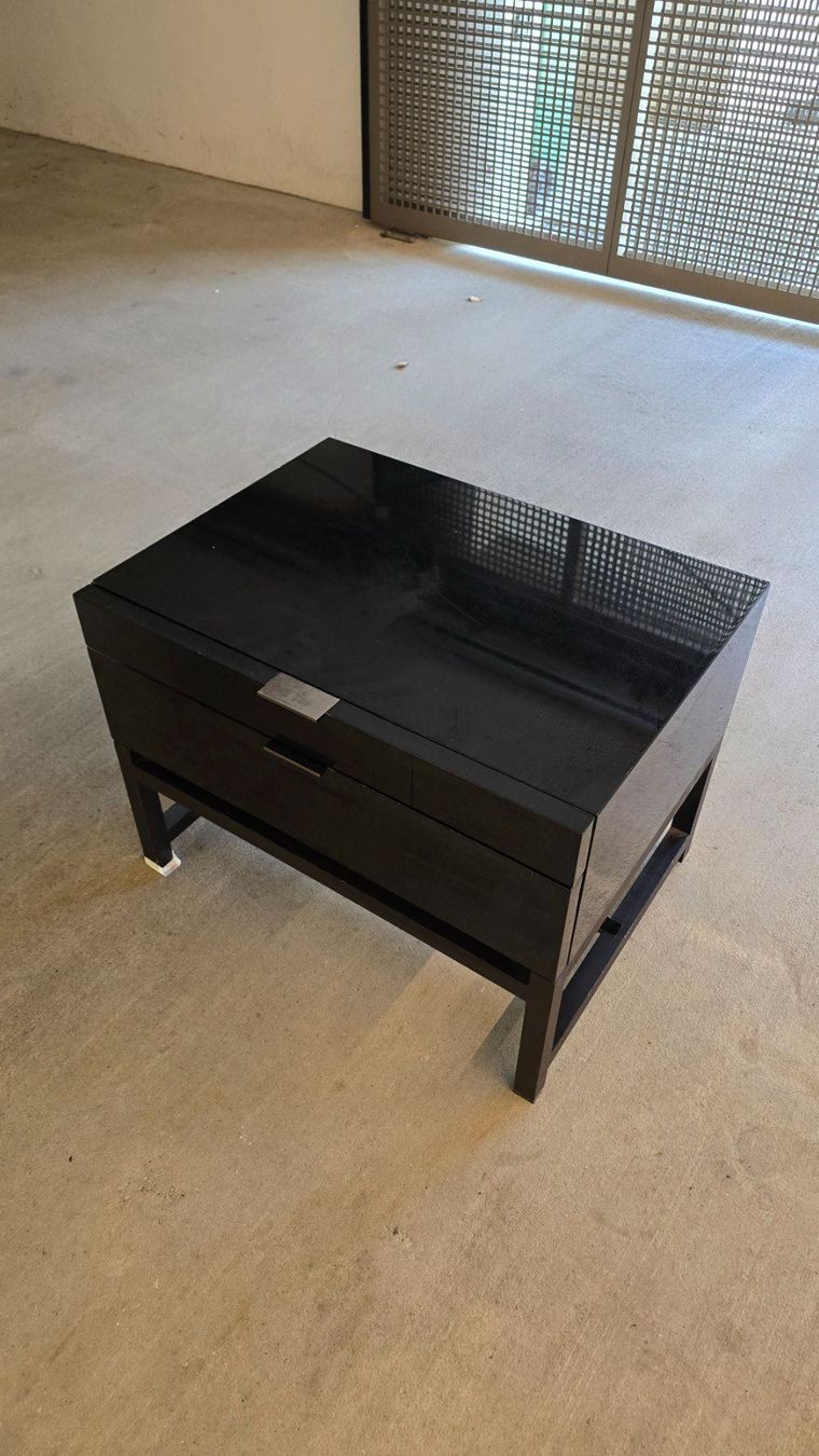 Minotti Comodini: Minotti Harvey Nachttisch – Usato da Zürich venduto da mes_2bdd