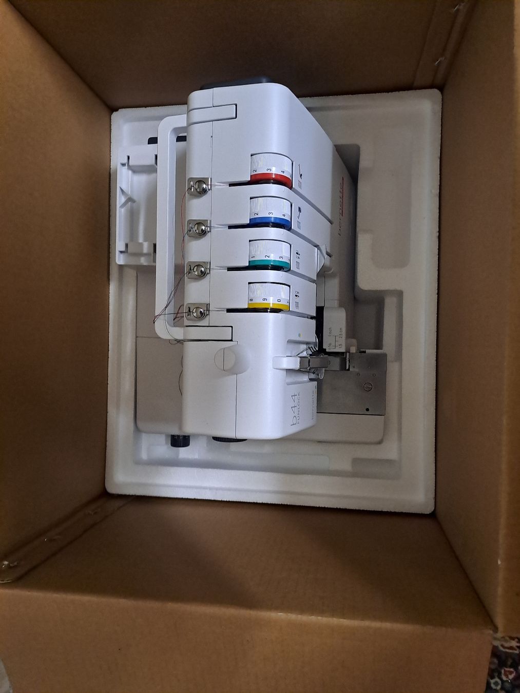 Bernina Nähmaschinen: Bernina bernette b44 funlock – Gebraucht aus Belp von amalija 5