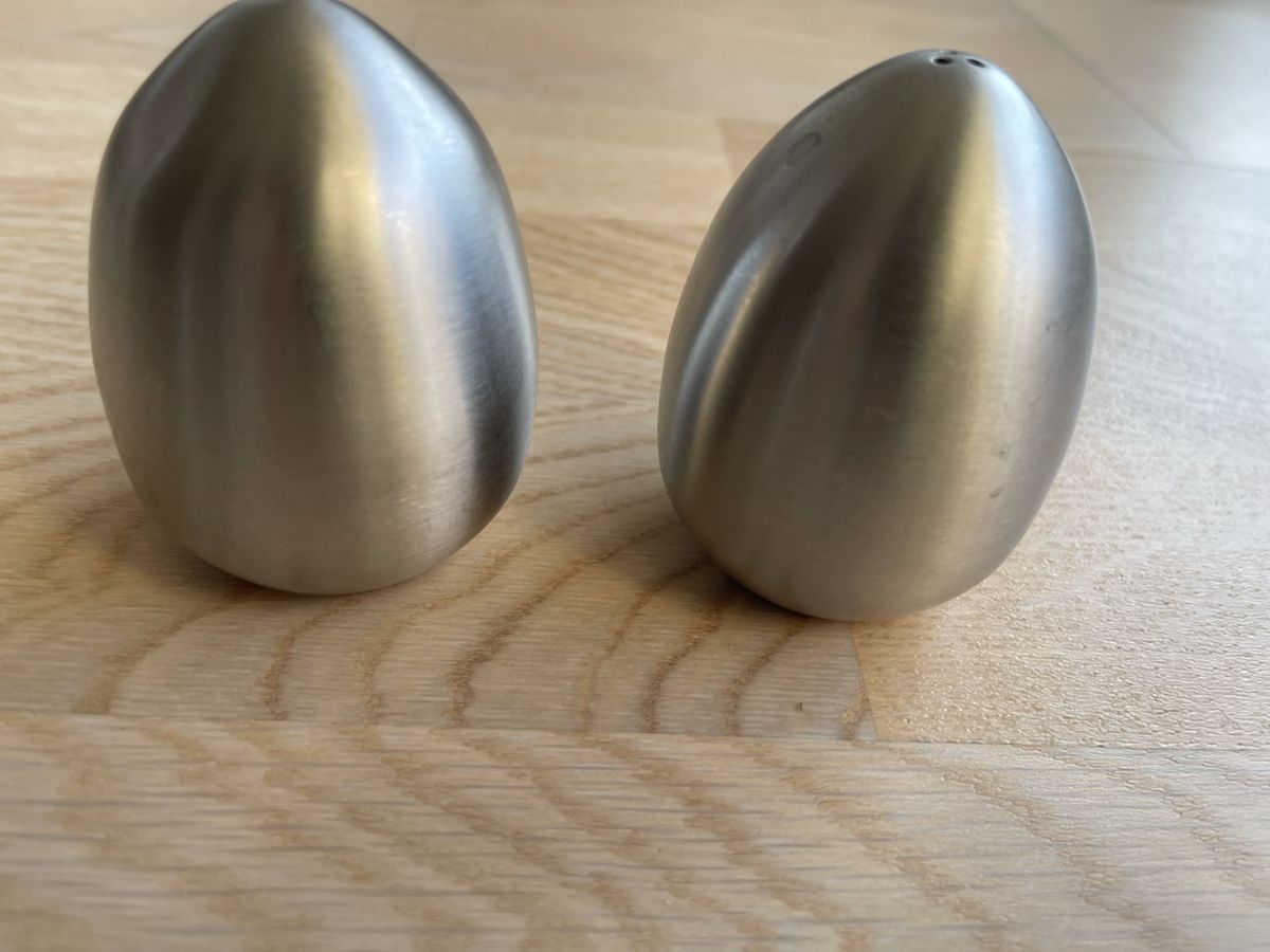 Elettrodomestici da cucina: Salt & pepper set (stainless steel) – Usato da Zürich venduto da AnaMK 1