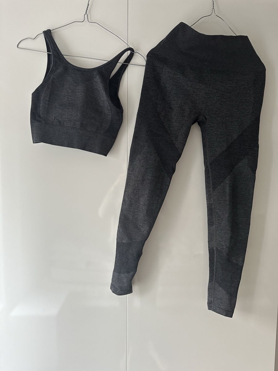 H&M Lotti di vestiti: H&M seamless gym set, size S – Usato da Uster venduto da Monika_OB