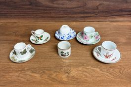 Konvolut Espresso Tassen mit Untertassen diverse Motive