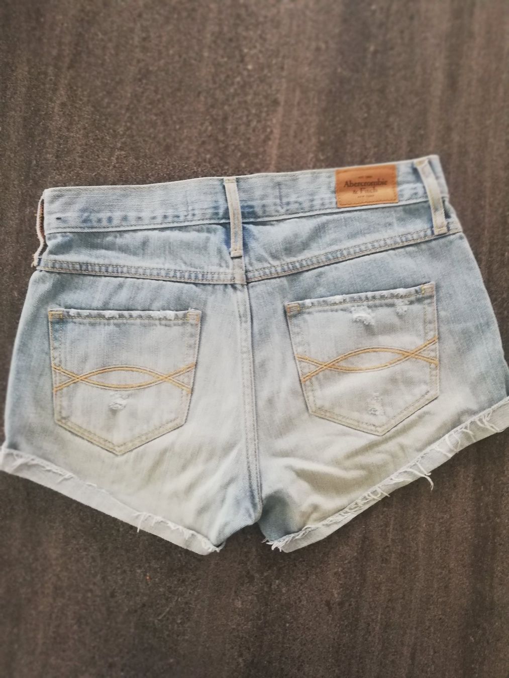 Abercrombie Jeans: ABERCROMBIE & FITCH JEANSSHORTS – Gebraucht aus Steinhausen von ellako 1
