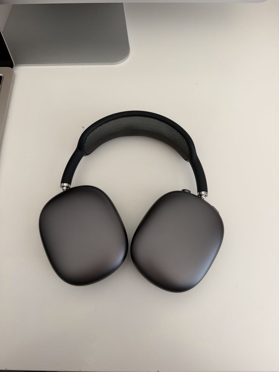 Apple Casques audio: Apple AirPods Max Space Grey – Neuf (Voir description) à Twann par anooukptrr 1