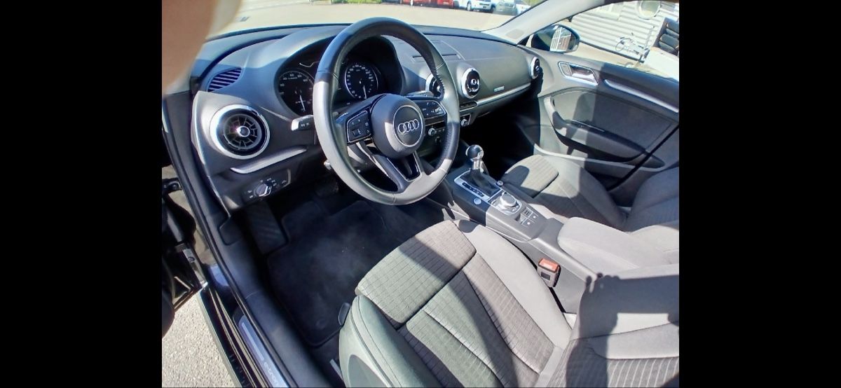 Audi Automobili: Audi A3 Sportback e-tron – Usato da Zürich venduto da Carsell 4