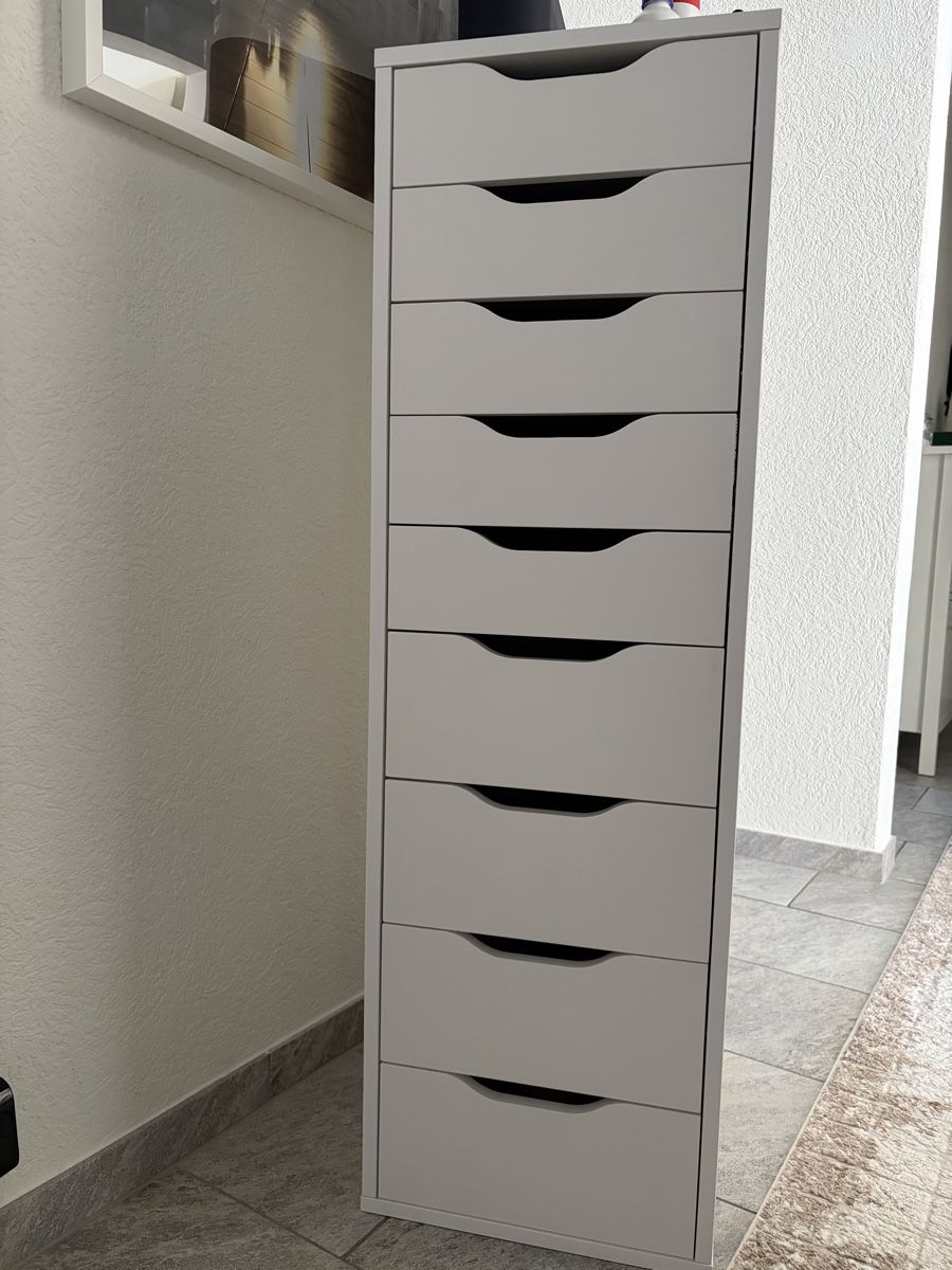 Ikea Cassettiere: IKEA ALEX Schubladenelement – Usato da Benglen venduto da Dubai1234