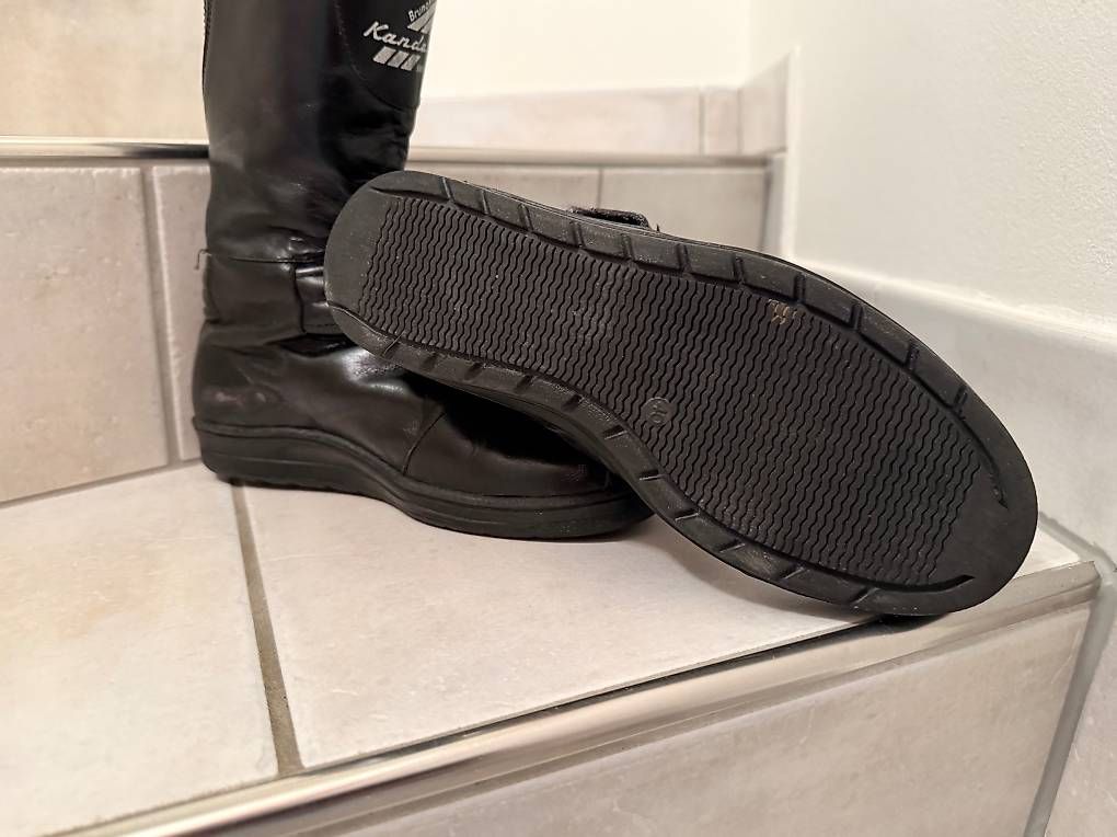 Scarpe da donna: Töffstiefel  echt Leder Gr.40 – Usato da Saland venduto da Marejo 1