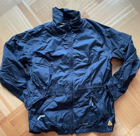 SUMMER SALE: Damen-Regenjacke von Chervo (schwarz, Grösse L)