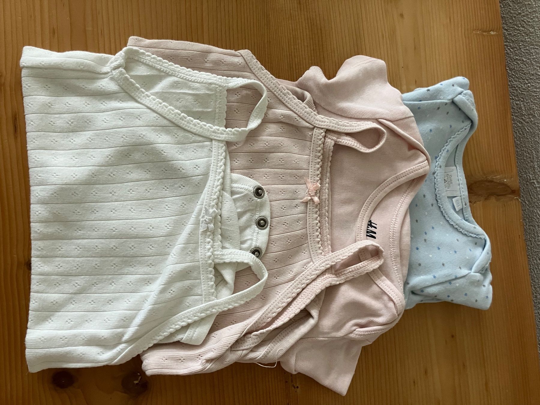 Lotti & Set di vestiti: Kleiderset Mädchen 68 (30-teilig) – Usato da Chur venduto da steffeli04 3