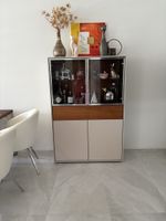 Vitrine/Highboard mit Glastüren und Schublade
