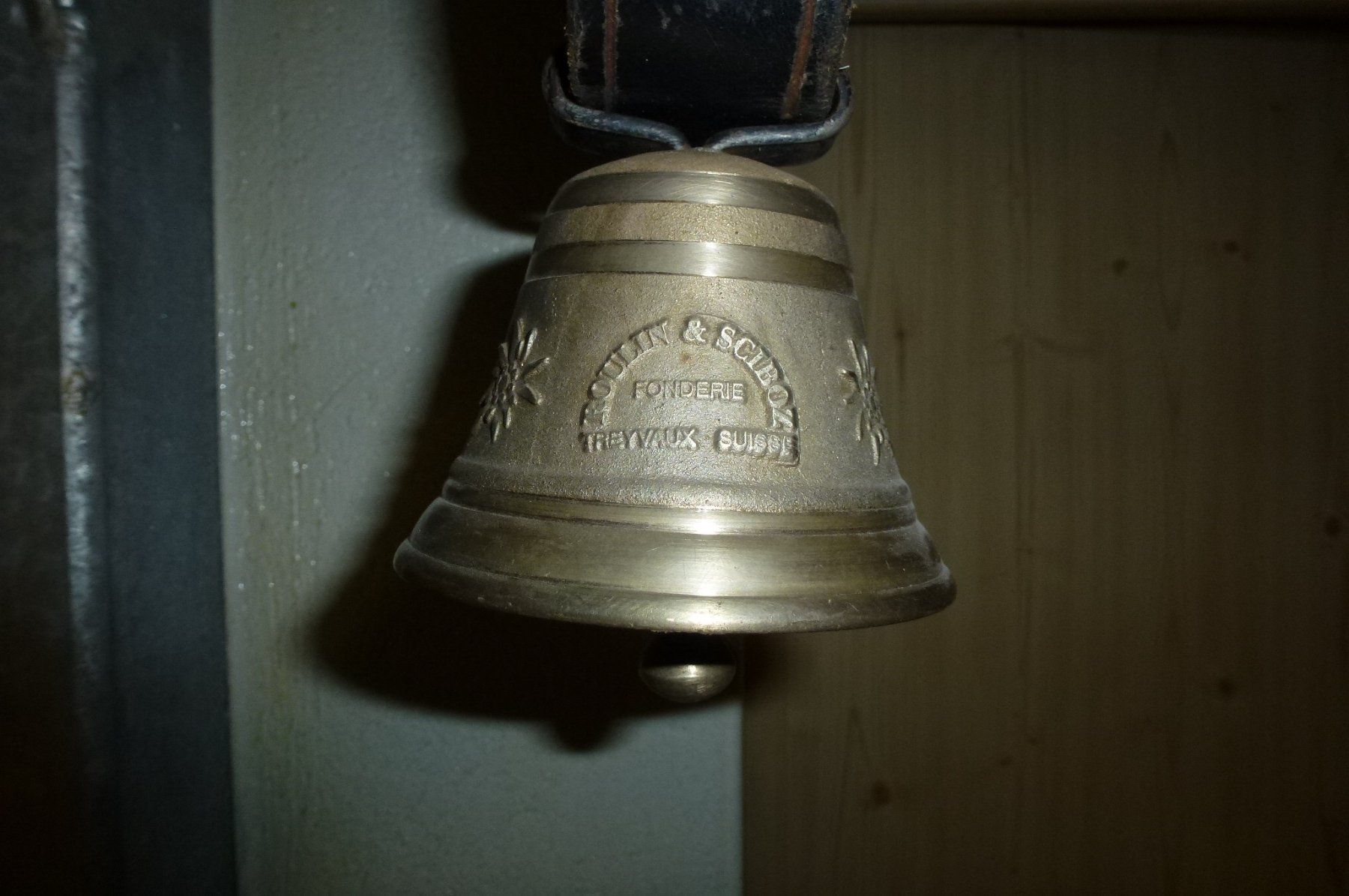 Glocken & Treicheln: Schaf Glocke – Gebraucht aus Bürglen UR von daisyxy5 2