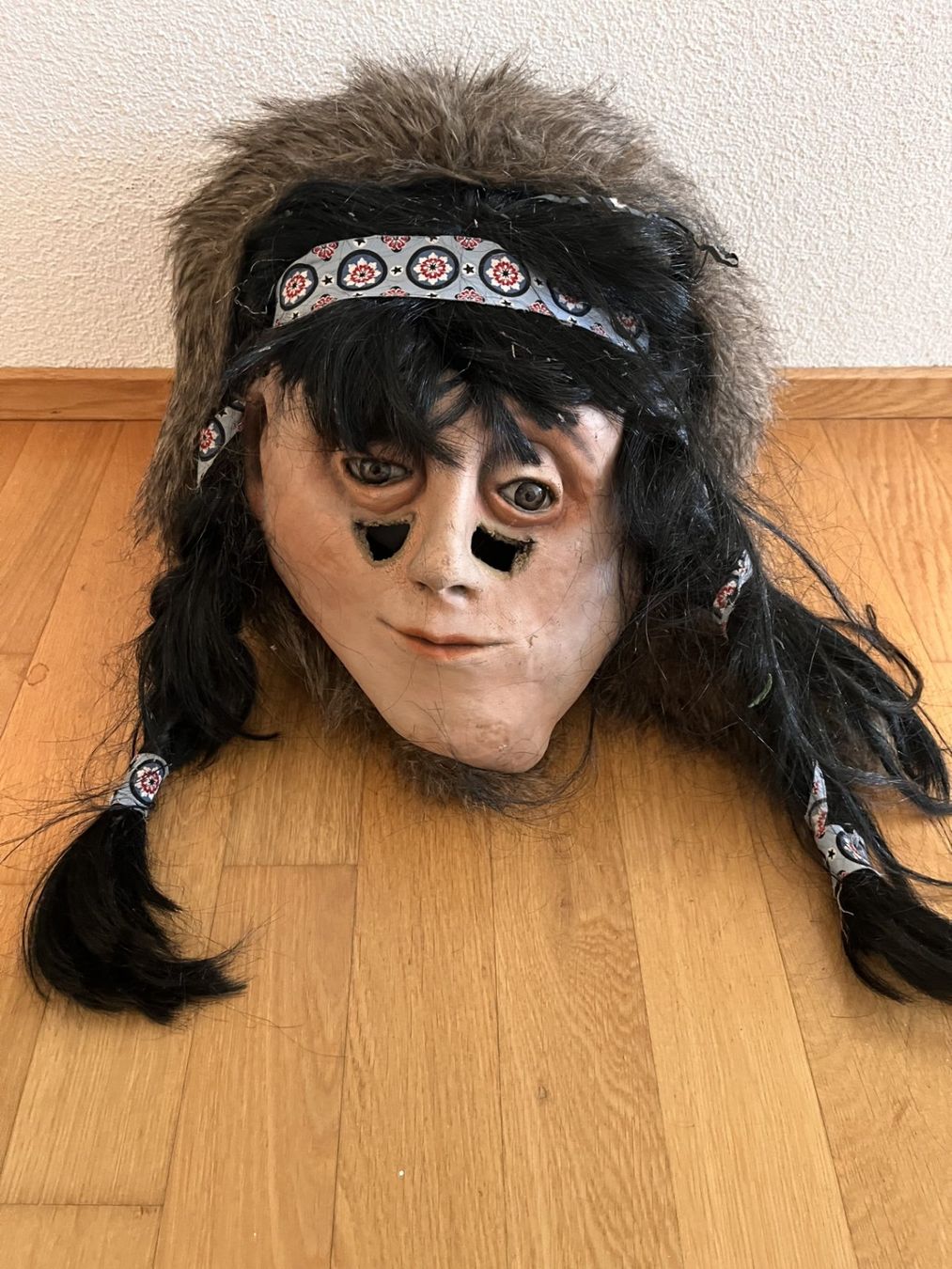 Maschere: Fasnachtsgrind / Maske Eskimo – Usato da Inwil venduto da Baembu