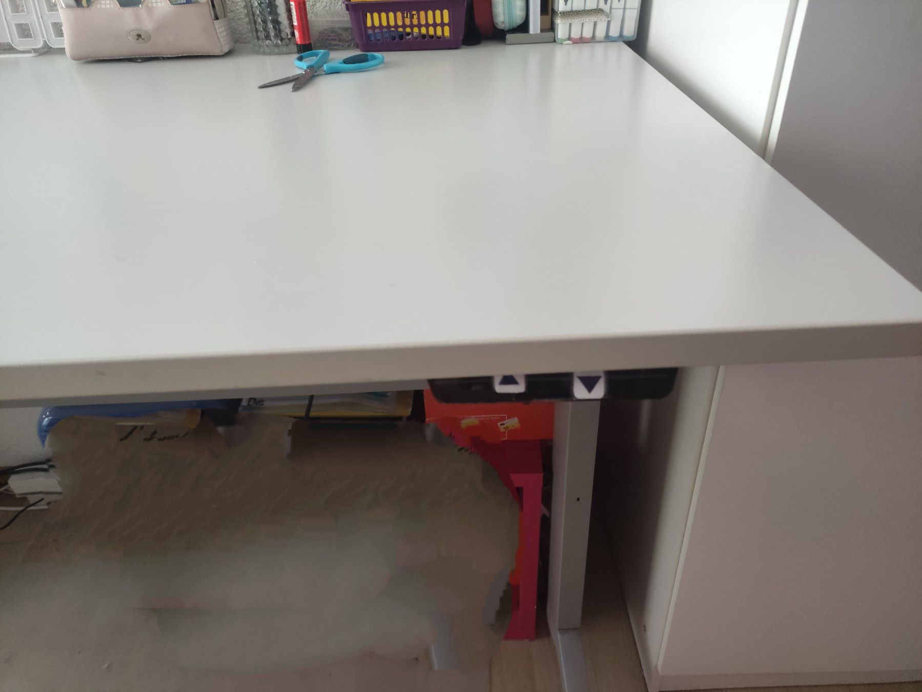 Lista Scrivanie: Lista Office Lo elektronischer Schreibtisch – Usato da Dagmersellen venduto da L.Ga. 1