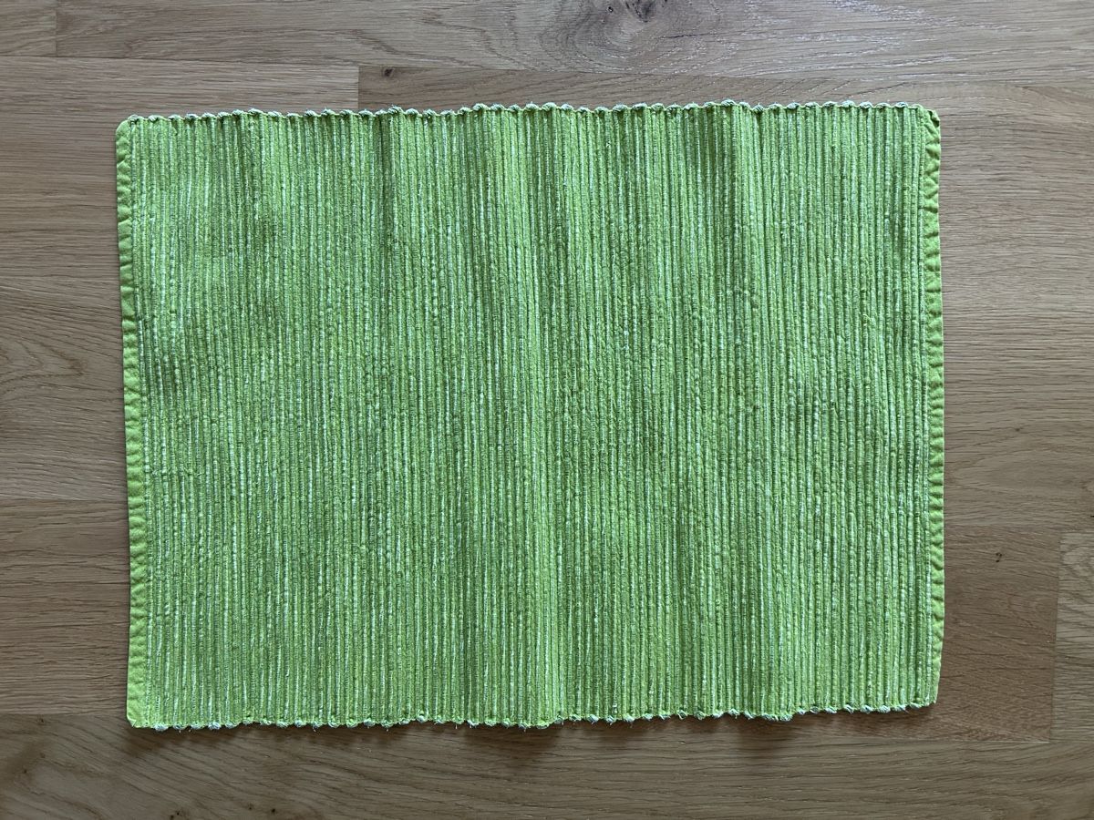 Set di tavolo e panche: 6 Tischset 100% Baumwolle grün von Sander – Usato da Herisau venduto da trainee0102