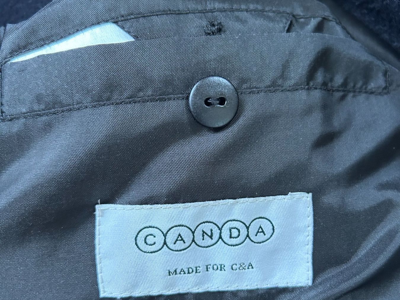 C&A Cappotti: C&A Canda Mantel aus Wolle – Usato da St. Gallen venduto da look-twice 4
