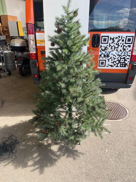 Weihnachtsbaum Kunststoff inklusive Beleuchtung Kaufen auf Ricardo