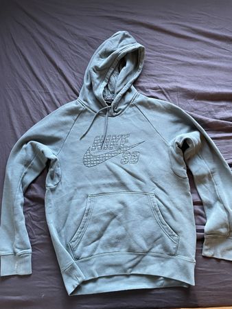 Nike SB Kapuzenpullover grün Grösse M gebrauchter Zustand