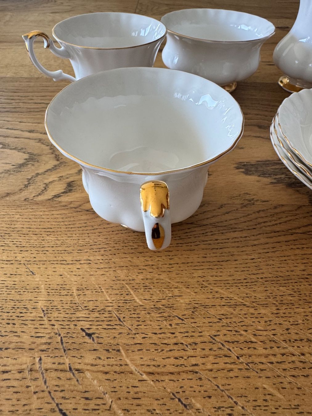 Royal Albert Set di piatti: Royal Albert Val D’or Kaffeeset – Usato da Balsthal venduto da armenharut 2