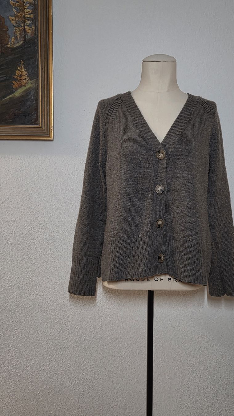 H&M Maglioni & Felpe: Strick-Cardigan & Strickpullover , Grösse XS & S – Usato da Kreuzlingen venduto da MeinKleinesAtelier