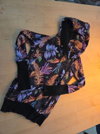 Greyse Umstands/Tragepulli M