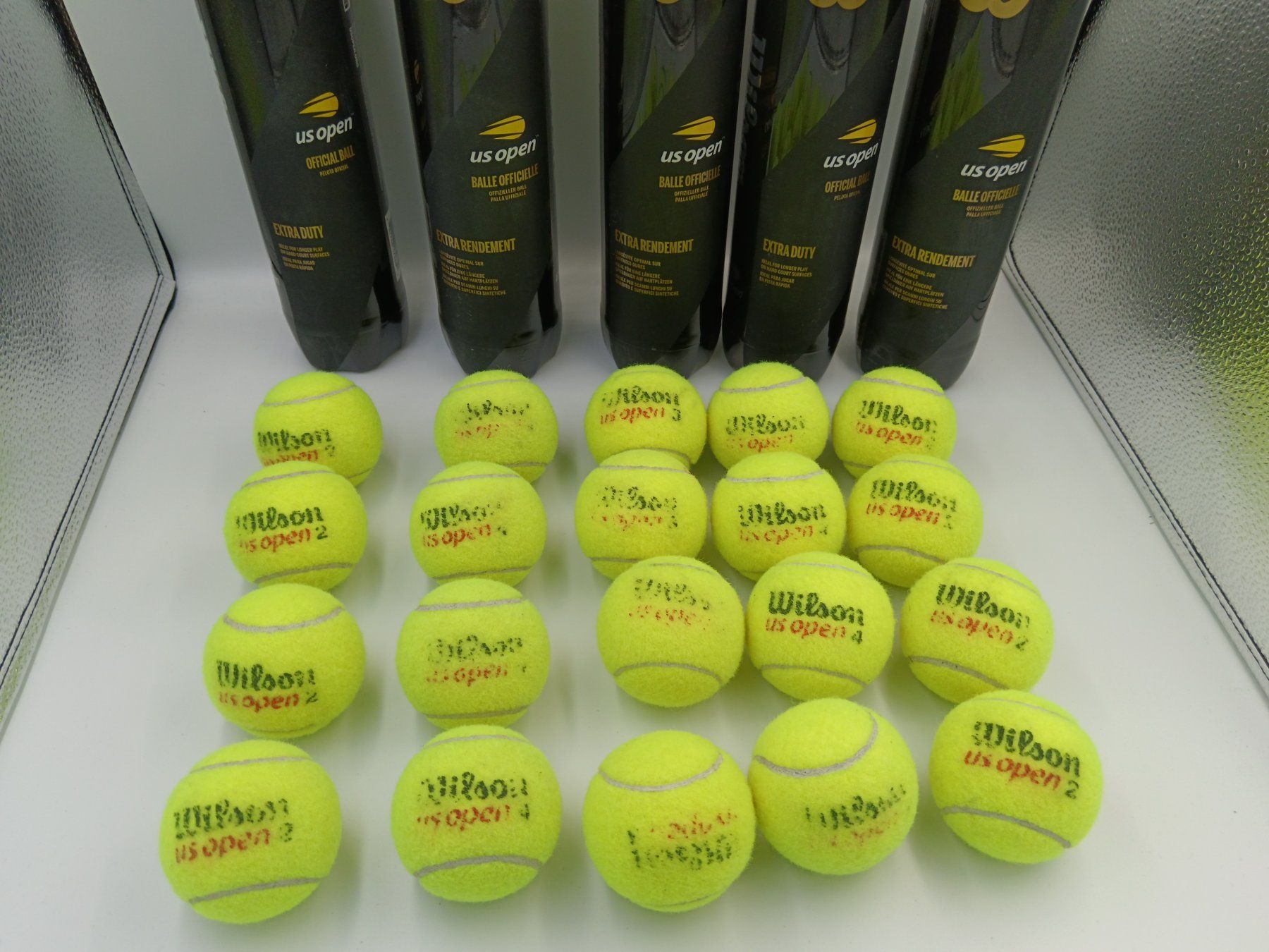 Wilson Palloni: 20 gebrauchte Tennisbälle - für Training oder Hunde – Usato da Bäch SZ venduto da Swissy46 1