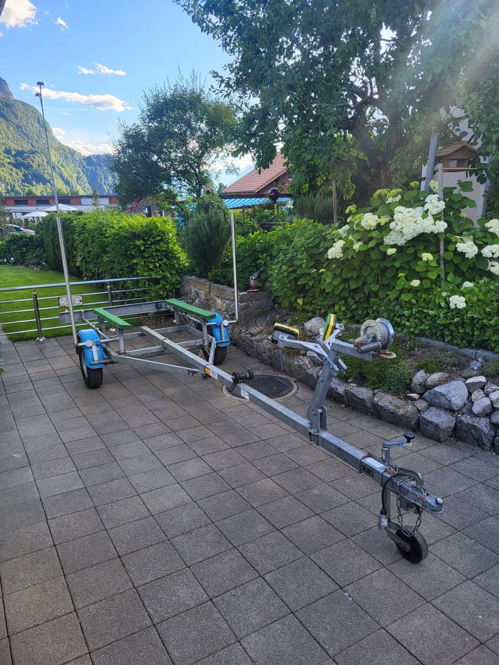 Harbeck Rimorchi: schöner Bootsanhänger Harbeck 450 A – Usato da Brienz BE venduto da Vikingviki