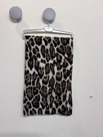 Schal mit Animal Print