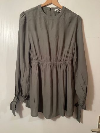 H&M Bluse, Khaki, Grösse M, neuwertig für den Frühling