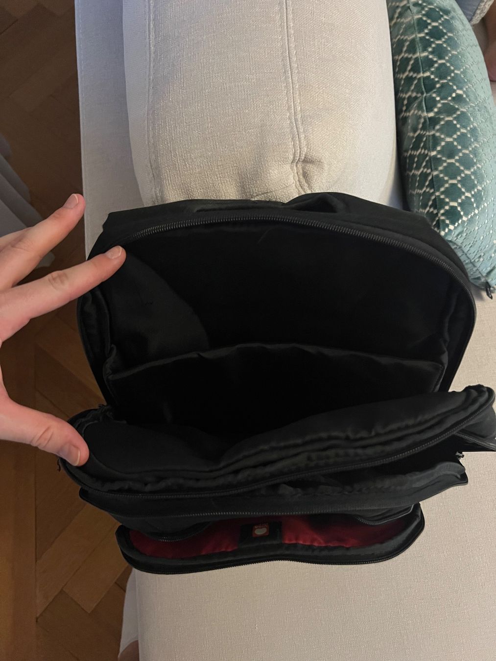 Delsey Zaini: Delsey Paris Business Rucksack / Laptop Backpack – Usato da Wohlen AG venduto da fla_h9tm 1