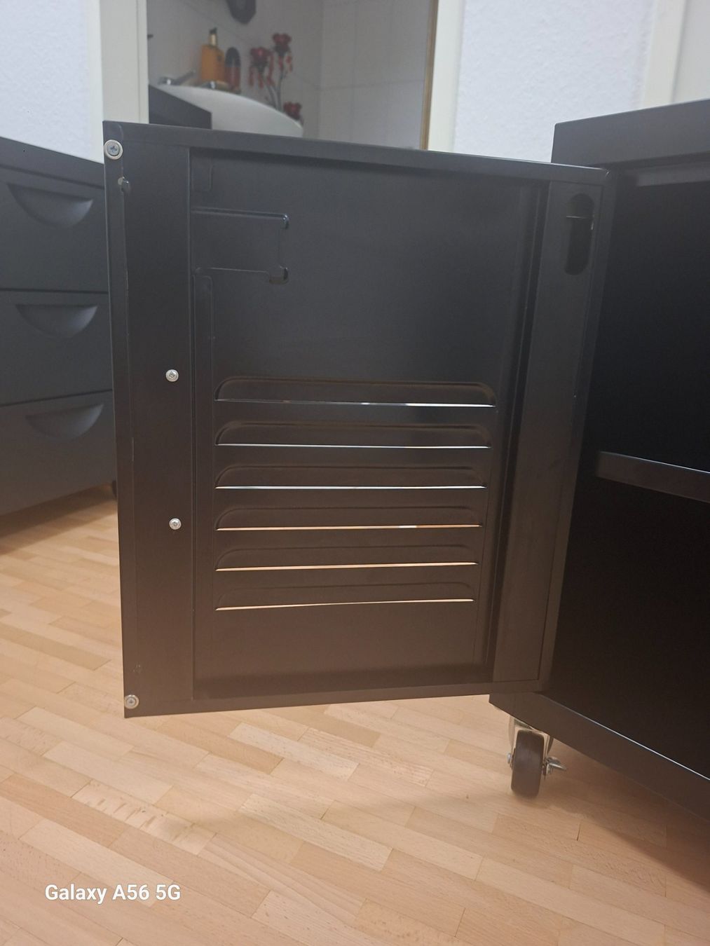 Banconi: Rollcontainer schwarz Metall – Usato da Basel venduto da val_y6qv 3