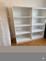 Weiße Regal / Bücherregal