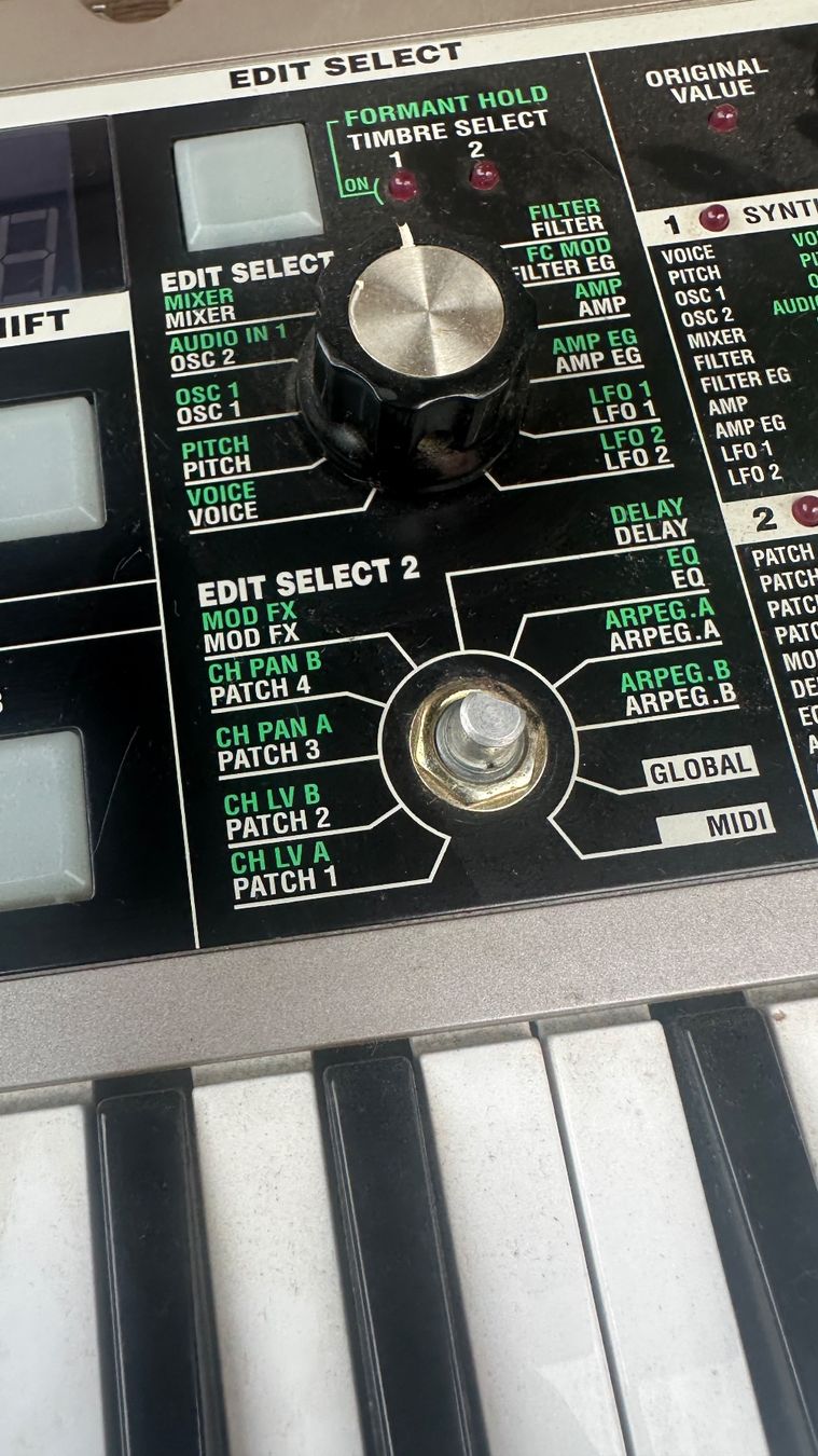 Korg Musikinstrumente: Korg microKORG Synthesizer / Vocoder – Gebraucht aus Niederlenz von CHAUsHypeWorld 5
