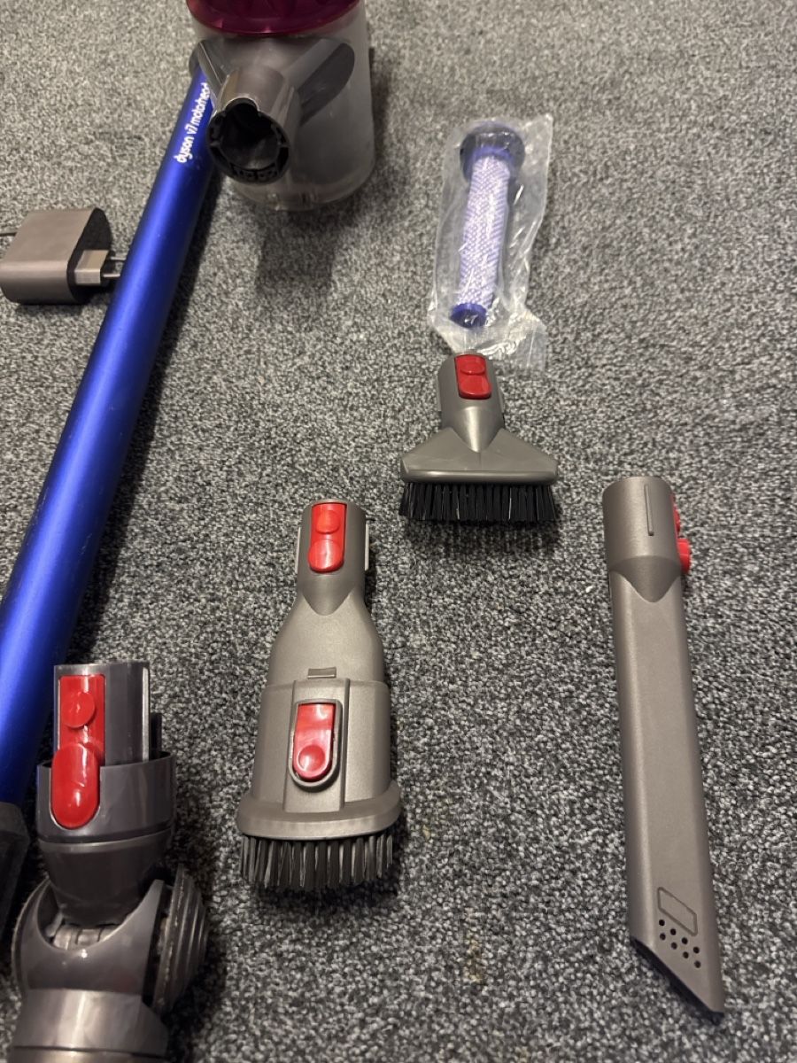 Dyson Aspirapolveri & Accessori: Dyson v7 Motorhead Origin – Usato da Landquart venduto da Nnf007 2