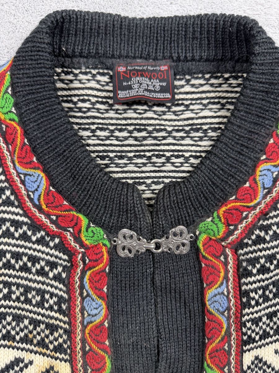 Maglioni & Felpe: Vintage sweater  – Usato da Erlinsbach SO venduto da TogaResell 2