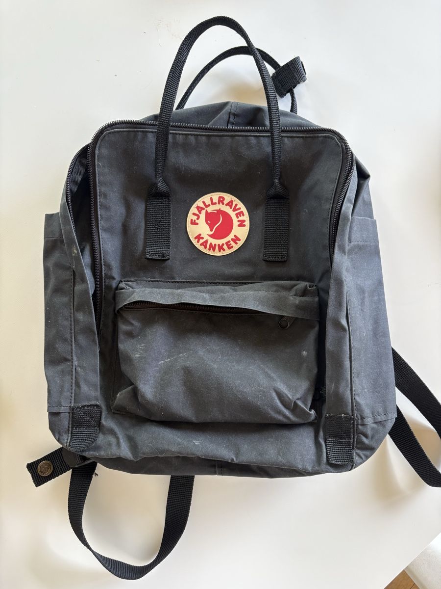Fjällräven Zaini: Fjällräven Kånken Rucksack – Usato da Thalwil venduto da aicul7