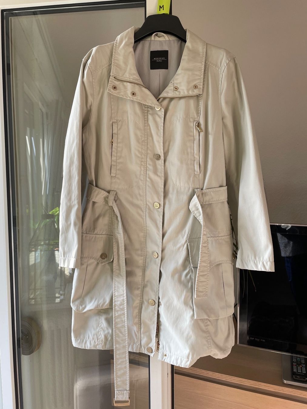 Max Mara Cappotti: MAX MARA Parka/ Trench-coat M/38 – Difettoso da Zürich venduto da Angela_Fashion_Lover