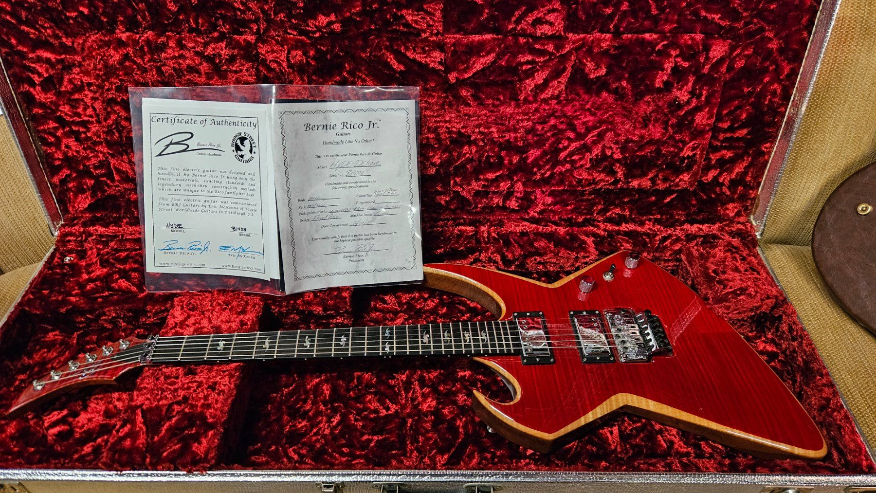 Strumenti musicali: Bernie Rico Jr Hyde Deluxe – Usato da pieterlen venduto da AntonelloGuitars 1