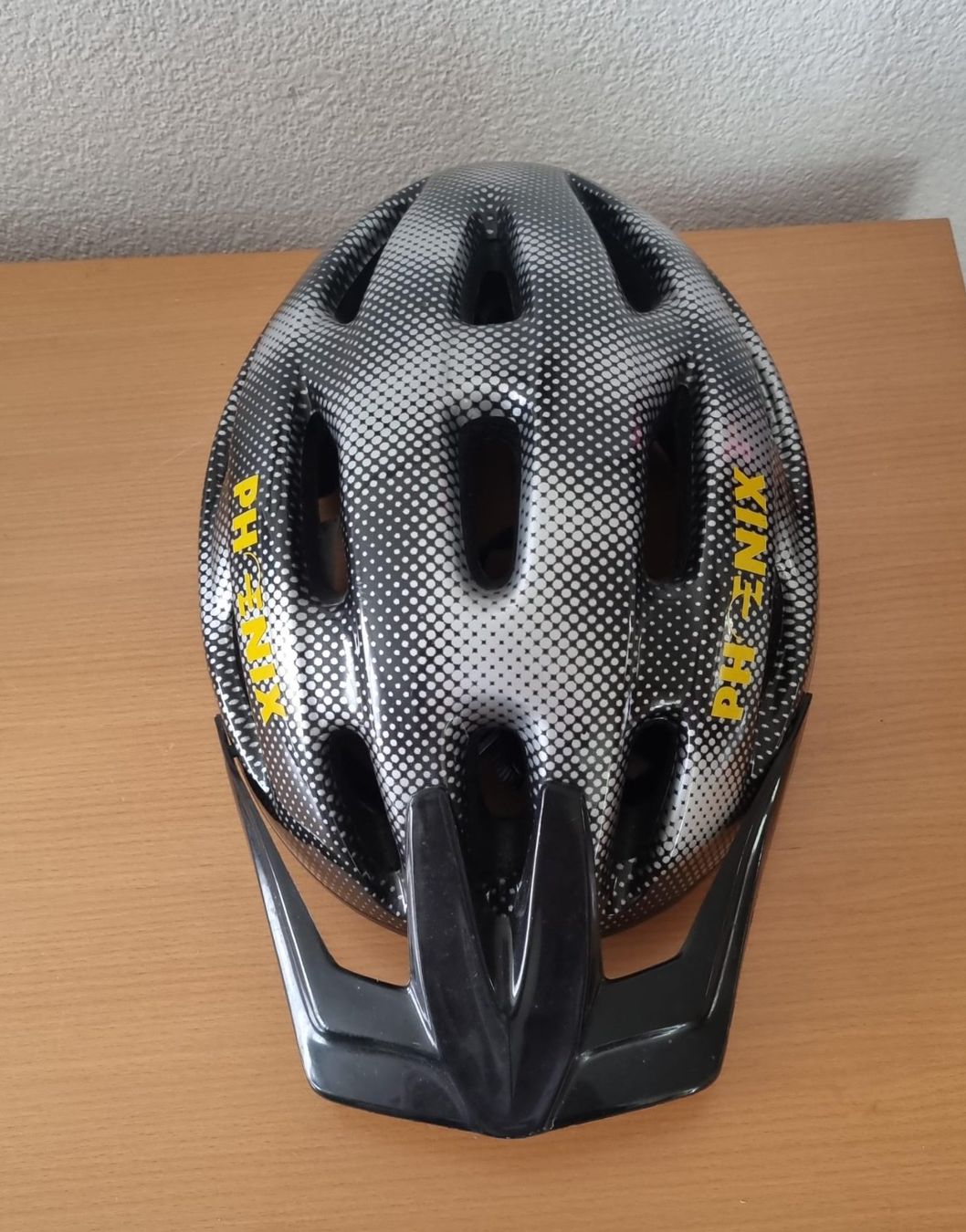 Caschi: Casco bici PHENIX taglia L/XL – Usato da Cadenazzo venduto da man_9hnd