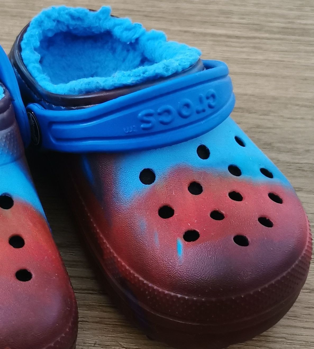Scarpe da uomo: Kuschelige Crocs Grösse 24/25, Unisex – Nuovo (secondo la descrizione) da Cham venduto da julayla 1