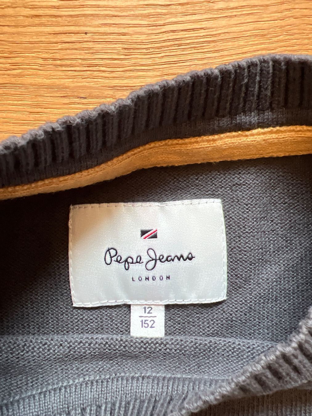 Maglioni & Felpe: Neuer Pullover Pepe Jeans 152 – Nuovo (secondo la descrizione) da Lengnau BE venduto da Rubin27 1
