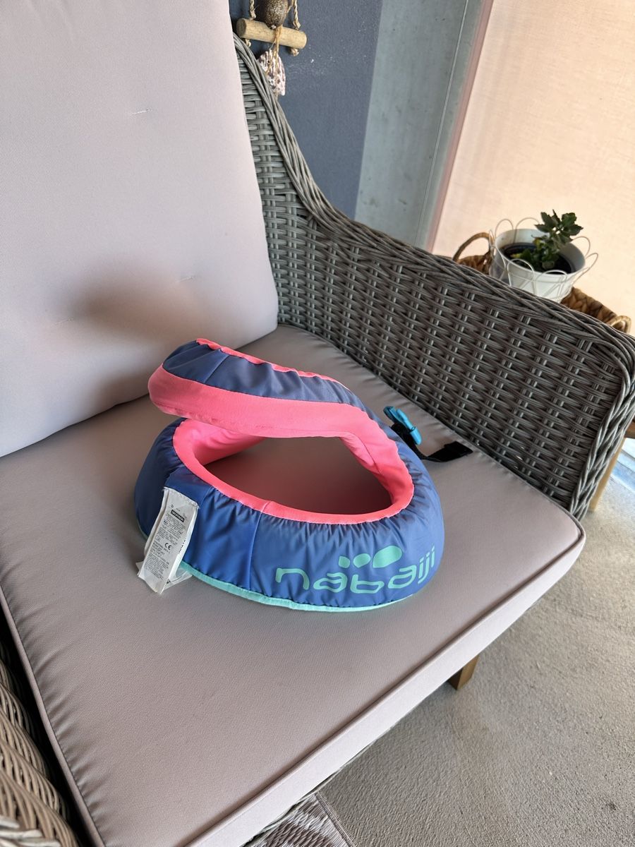 Decathlon Gilets de sauvetage: Decathlon Schwimmweste 15-25 kg – D'occasion à Zürich par Essences 1