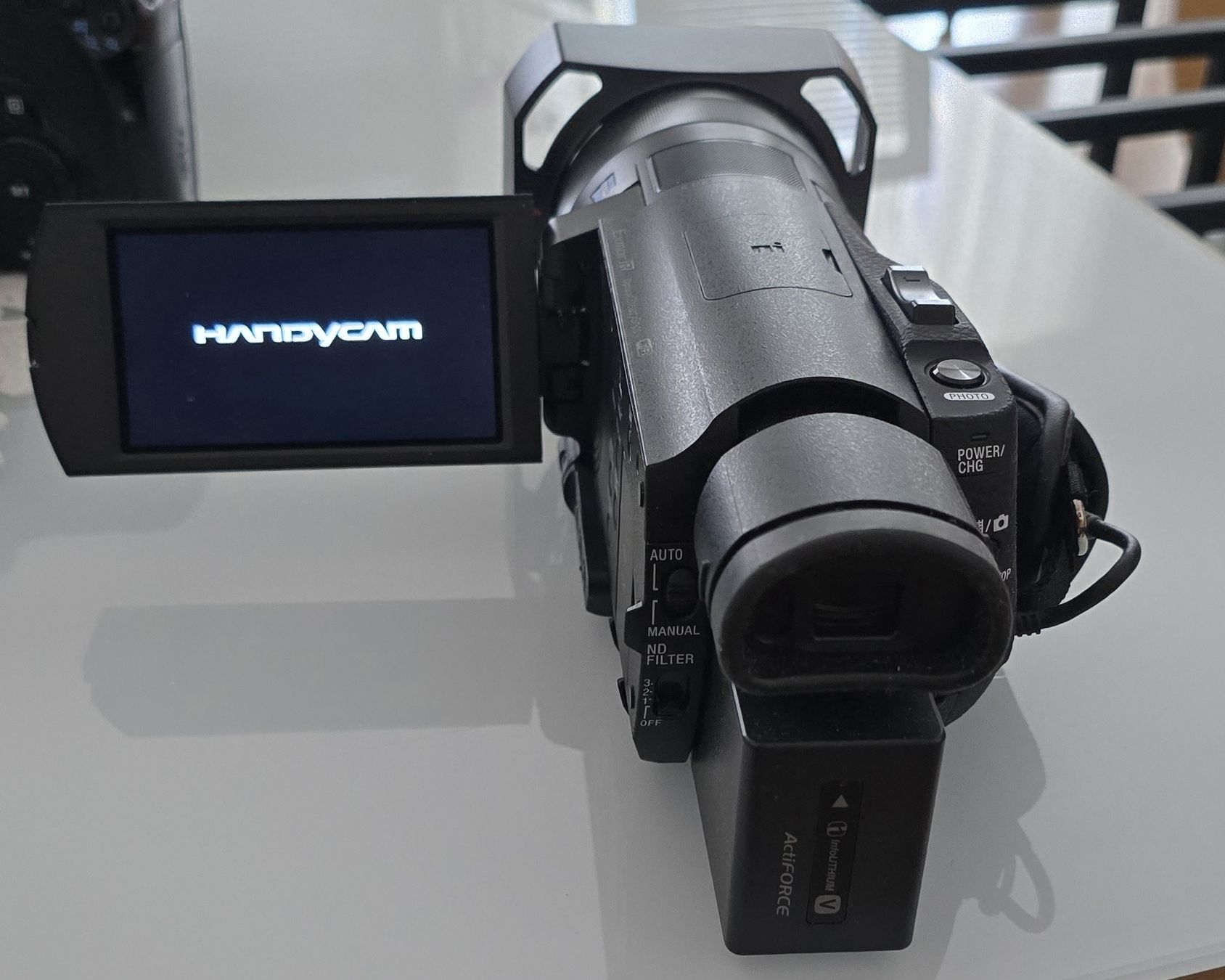 Sony Videocamere: Sony FDR-AX100 Camcorder  – Usato da Ostermundigen venduto da hansuelipeterli 3