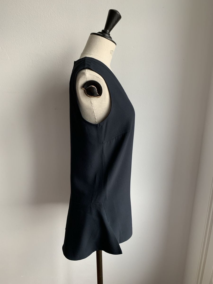 Akris Camicette: Akris punto: Elegantes dunkelblaues Top, 36 – Usato da Luzern venduto da designluzern 2