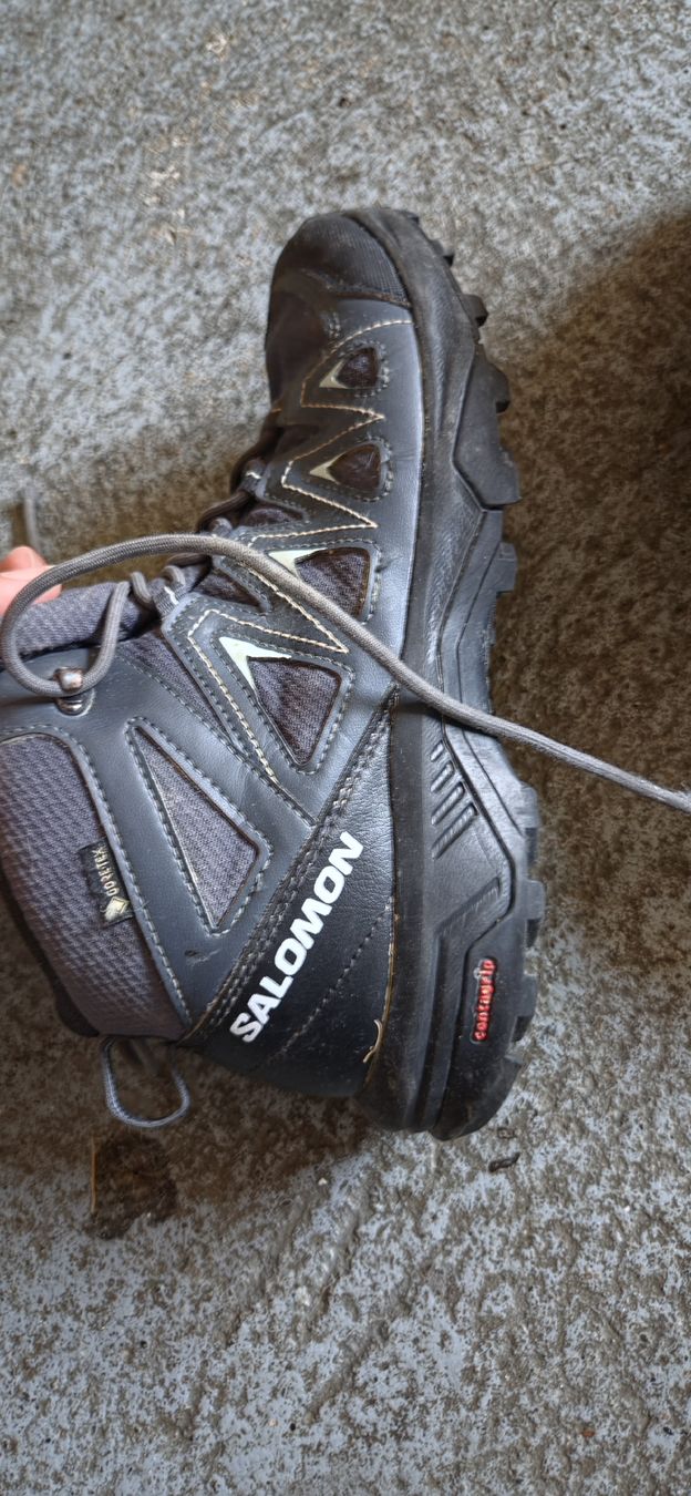 Salomon Chaussures hommes: Salomon Wanderschuhe Gore-Tex Grösse 40 – D'occasion à St.Gallenkappel. par mt23101984 4