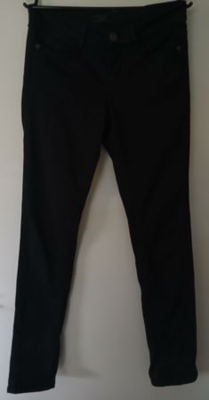 Guess Black Jeans, size 26, skinny fit - perfect fall!