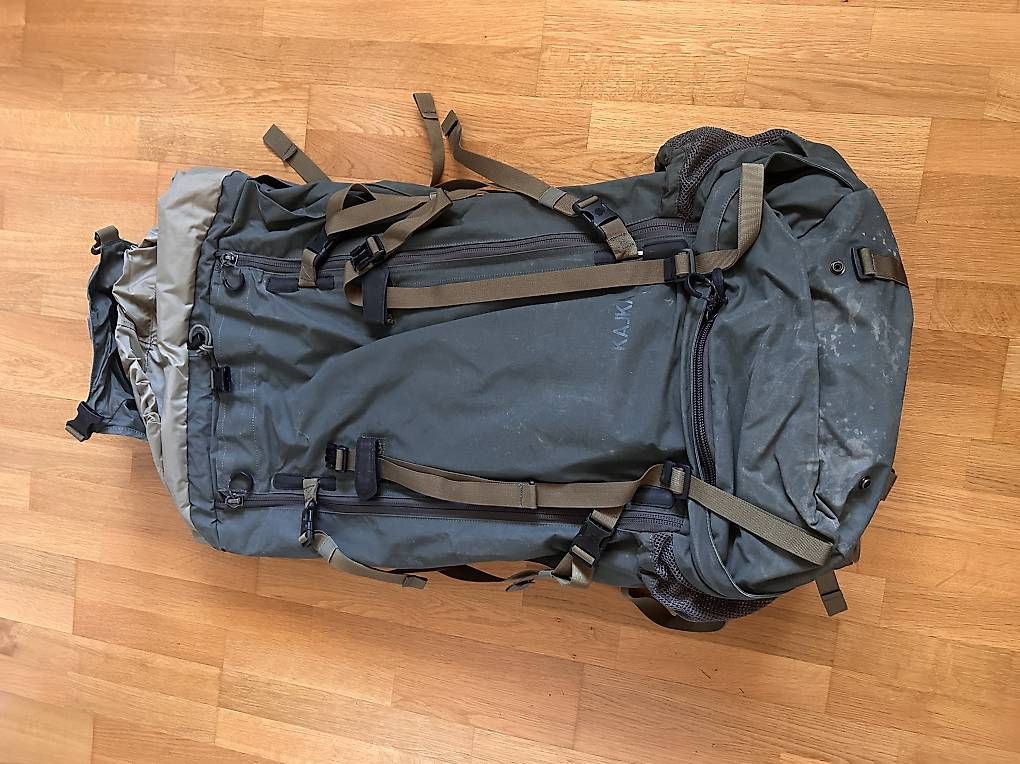 Fjällräven Sacs à dos: FJÄLLRÄVEN KAJKA 85 - Backpacking Rucksack – D'occasion à Innertkirchen par Rockshox5