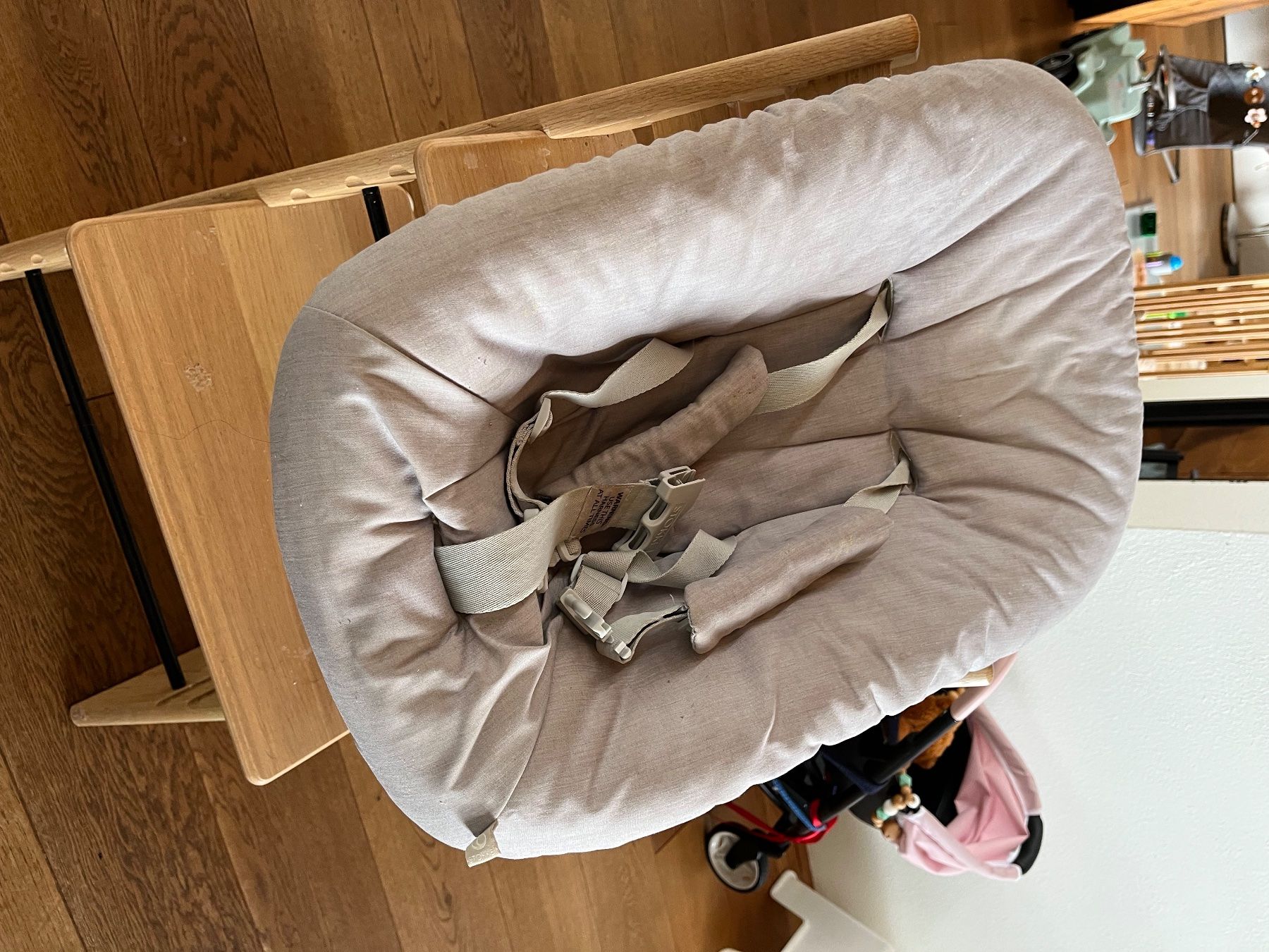 Stokke Hochstühle: Gebrauchte Newborn Babyschale Stokke – Gebraucht aus Unterkulm von mar_w72b 1