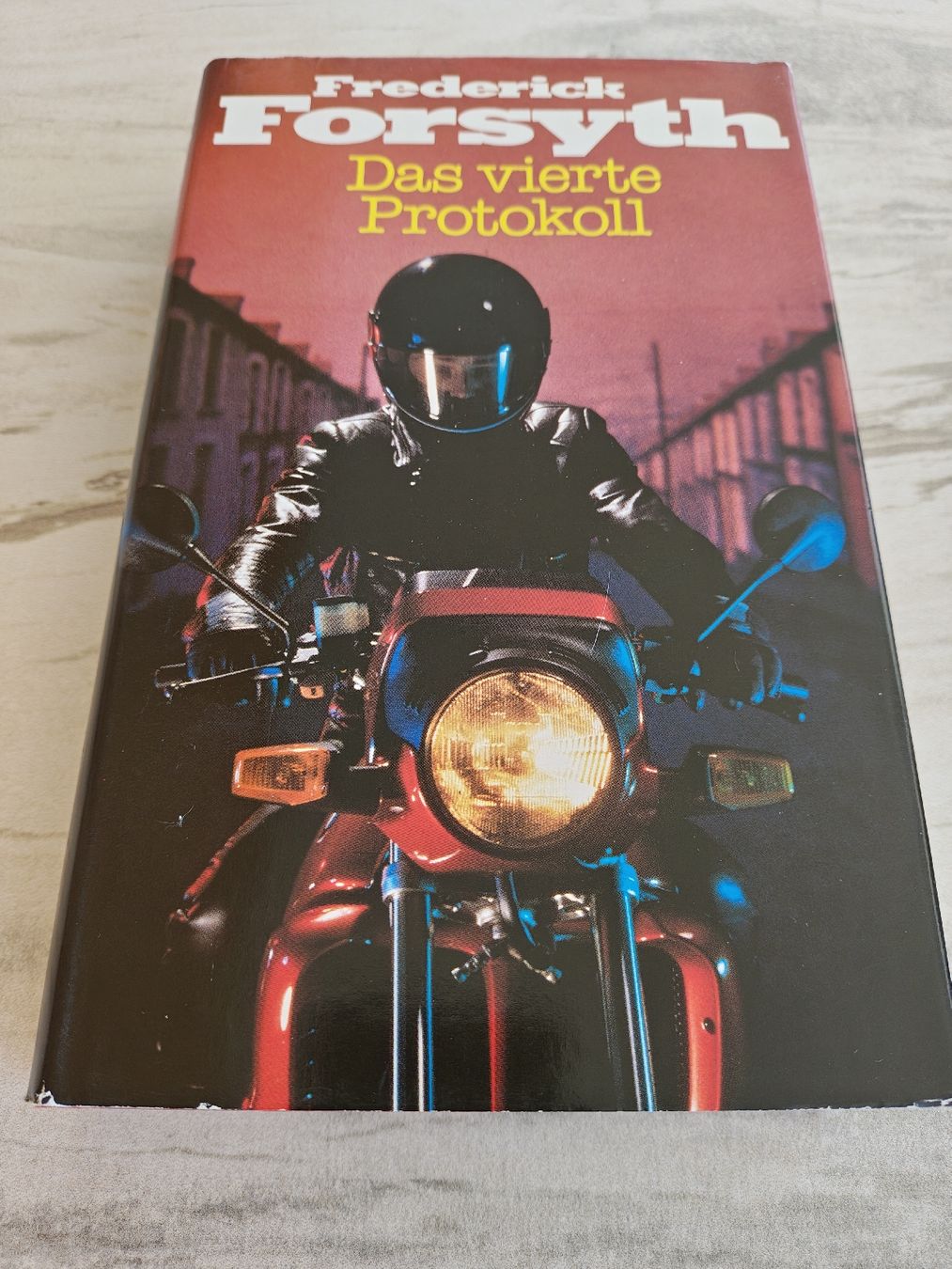 Libri: Frederick Forsyth, Das vierte Protokoll – Usato da Schwyz venduto da Hollywood70