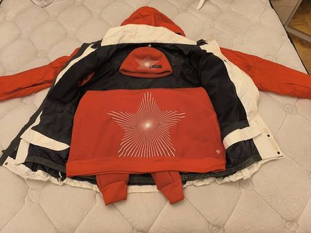 Ensemble assorti veste de ski Nike ACG , polaire et bonnet